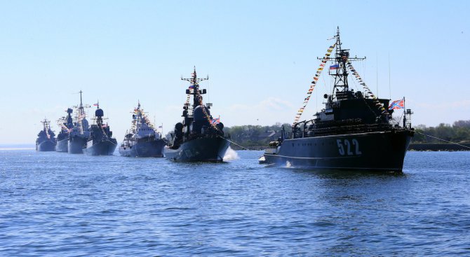 Русия демонстрира военноморска мощ край сирийския бряг