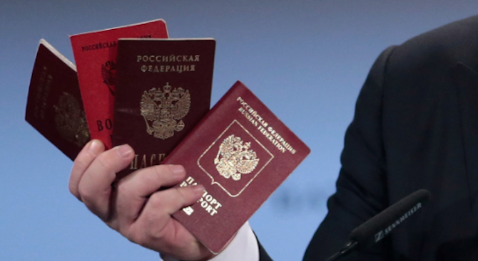 Русия възмутена от решението на САЩ да отнемат акредитацията на петима руски почетни консули