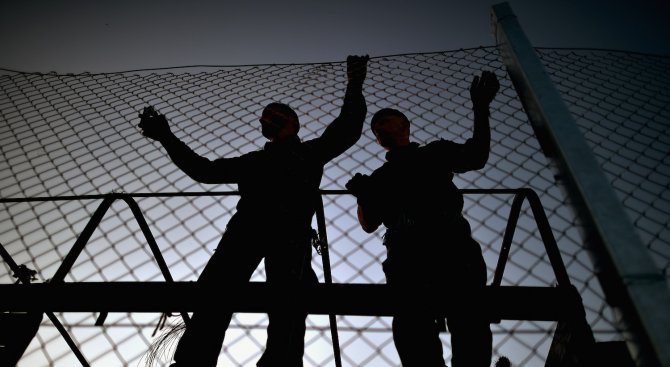 Унгария е в готовност да издигне ограда по границата си с Румъния