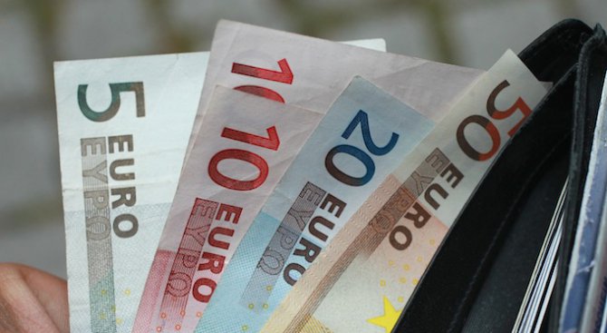 Измамиха французойка, превела 23 хил. евро по сметки в България и Литва