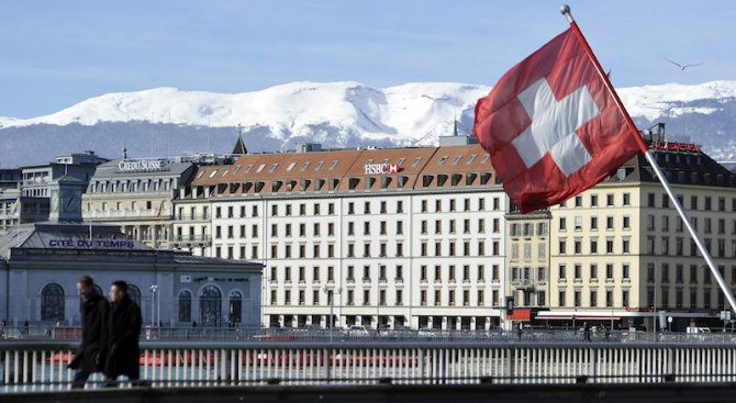 Базов доход от 2250 евро ще гласуват на референдум в Швейцария