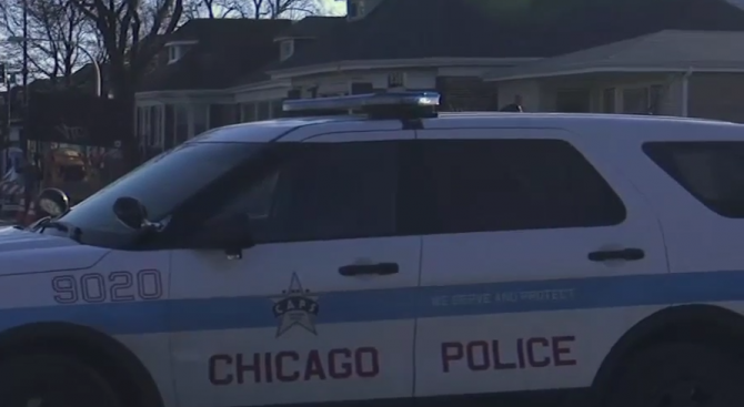 Петима възрастни и дете убити в къща в Чикаго (видео)