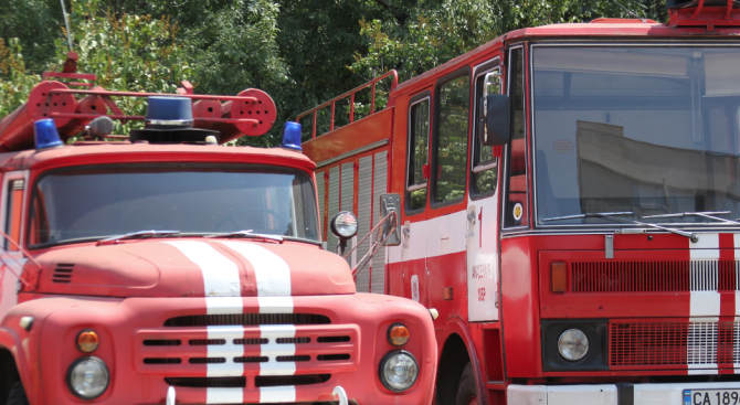 Подпалиха катафалка във Видин