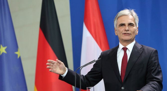 Австрийският канцлер: Германия скоро ще промени политиката си спрямо бежанците