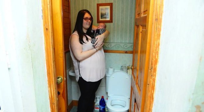 Британка роди в тоалетната след диагноза тежък запек