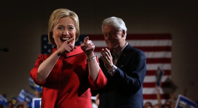 Хилари Клинтън печели в Невада, Доналд Тръмп - в Южна Каролина