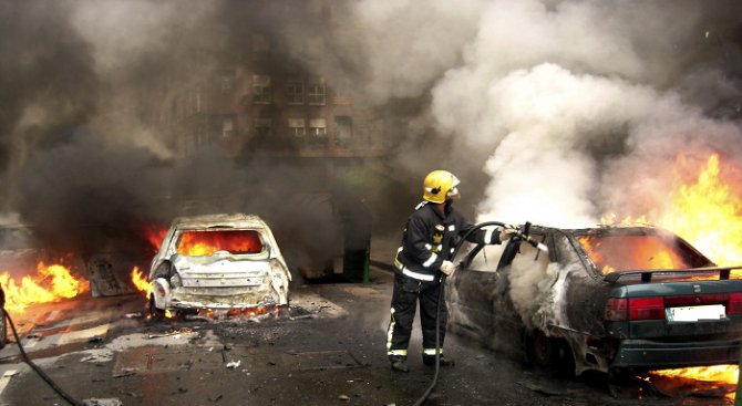 Кола изгоря в село Радиево