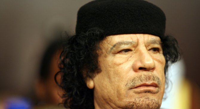 Либийците празнуват пет години от революцията срещу Кадафи, въпреки хаоса