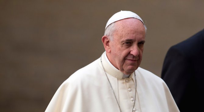 Папата: Абортът е престъпление, ползването на контрацептиви е по-малкото зло