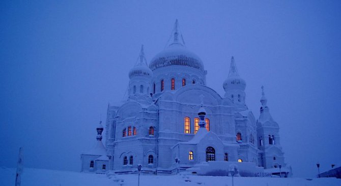 Това е един от най-красивите руски манастири