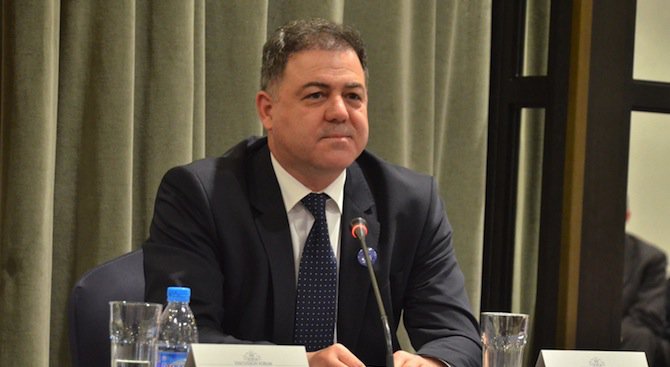 Ненчев: Армията ще взима от ГРАО списъци на младежи, ще се призовават при нужда