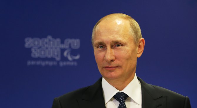 Путин към бизнеса: Депутатите ще намалят данъците