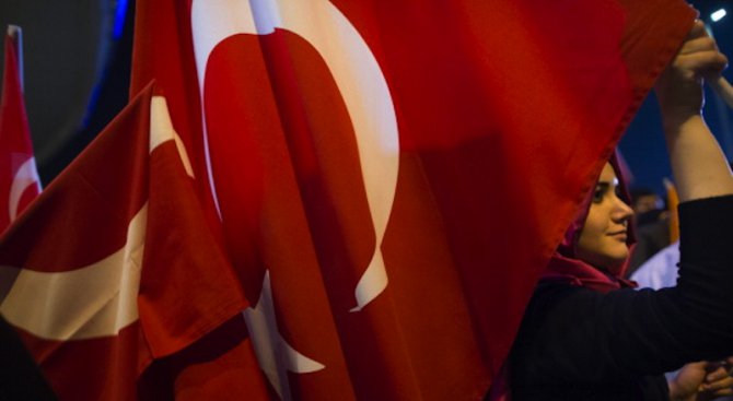 Турция: Лъжа е, че синът на Ердоган финансира Местан