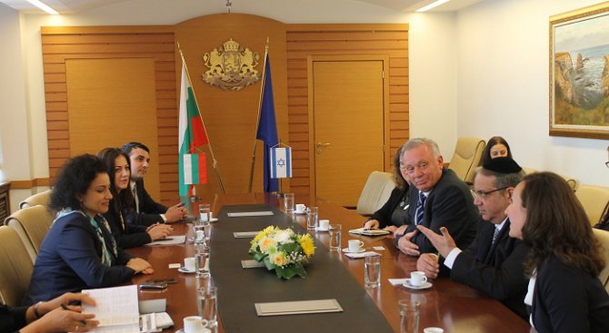 Министър Танева се срещна с делегация на Кнесета на Израел