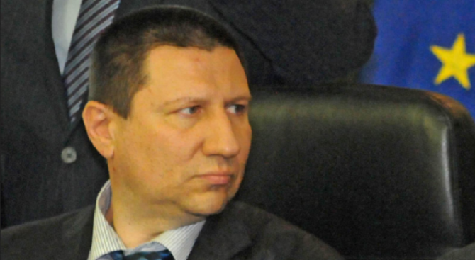 Прокурор Сарафов притискал задържан да свидетелства срещу Алексей Петров и Сретен Йосич