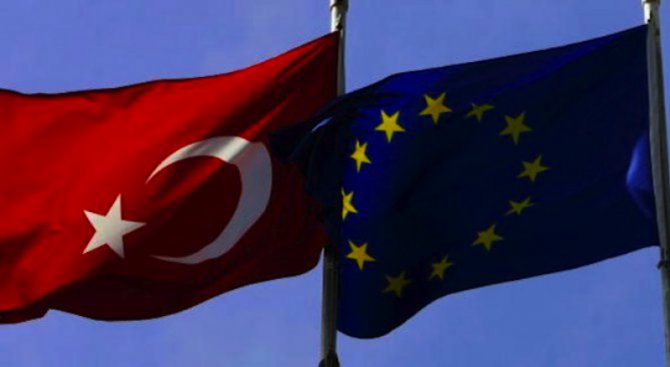 Договорът между ЕС и Турция за миграцията вече е в сила (видео)