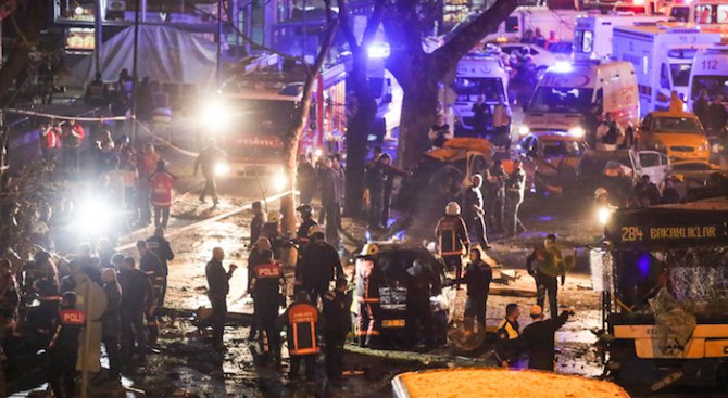 Никой не е поел отговорност за атентата в Анкара, 34 са жертвите (видео)