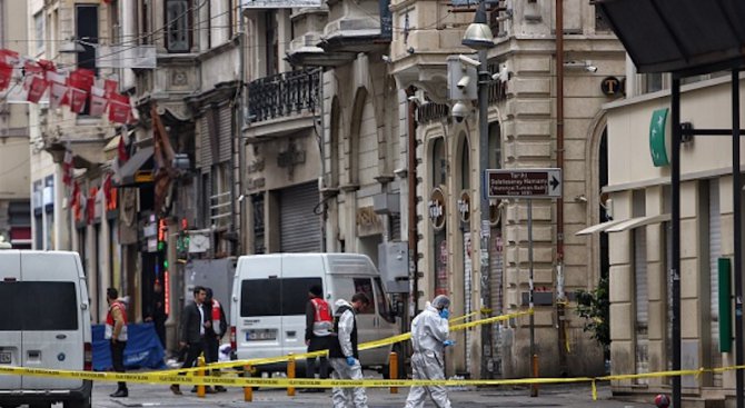 Експлозия в истанбулски квартал с български изселници