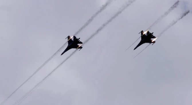 Руски самолети поразиха обекти на &quot;Ислямска държава&quot; в Палмира