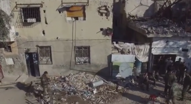 Дрон засне един от освободените сирийски градове (видео)