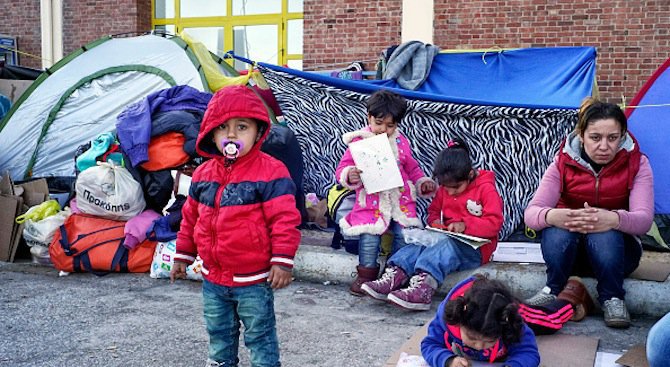 Гърция даде срок на бежанците да се преместят в лагери