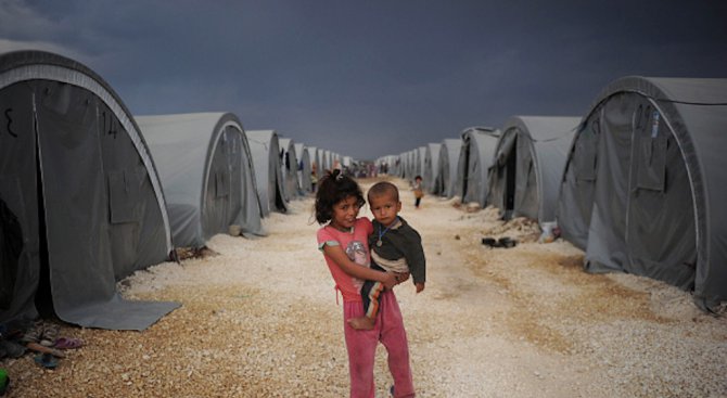 Гърция прави бежански лагер до границата близо до Гоце Делчев