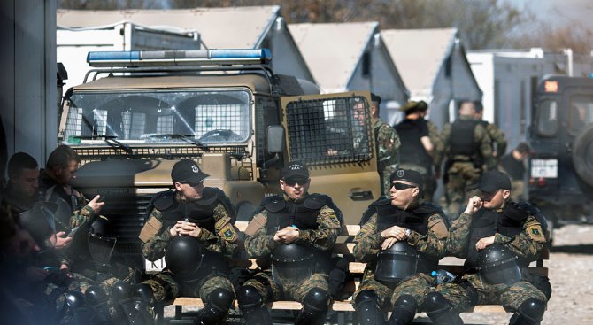 Гръцката армия започна учения по границите с Турция и Македония