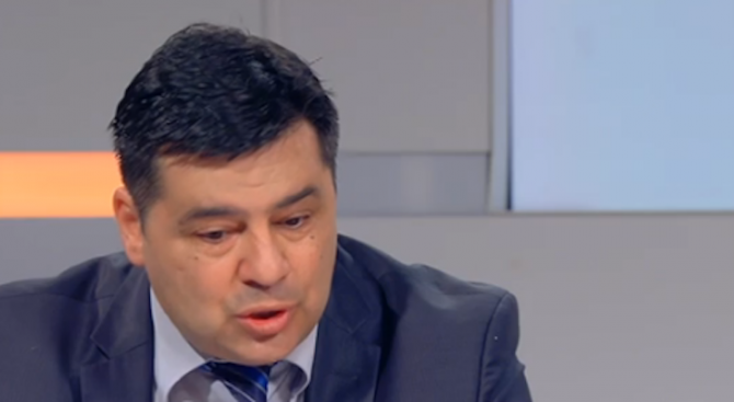 Юристът Велислав Величков: Опасно е, когато премиерът говори от името на съдебната власт