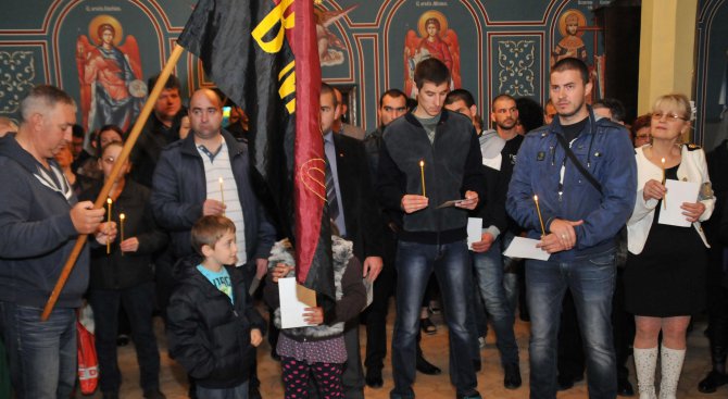 ВМРО-Бургас прие нови членове с ритуал (снимки)