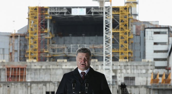 Петро Порошенко: Русия почти предизвика нов Чернобил в Източна Украйна