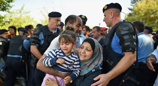 ЕК ще предложи промяна на правилата за убежище