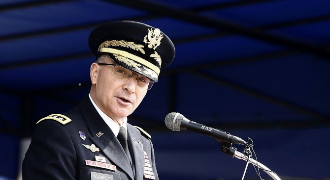 Новият върховен главнокомандващ на НАТО встъпи в длъжност (видео)