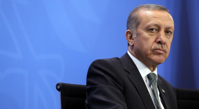 Реджеп Ердоган е нахокал Ахмет Давутоглу?