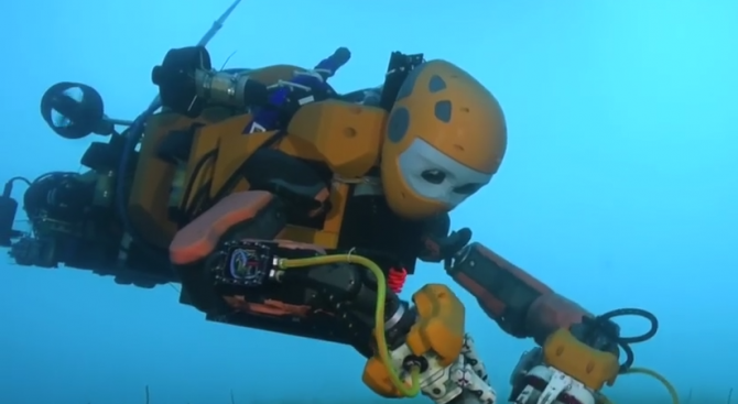 Робот-водолаз вади съкровища от Средиземно море (видео)