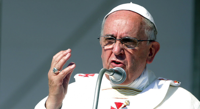 Папа Франциск ще проведе среща с главния сунитски имам