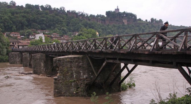 Нивото на река Янтра във Велико Търново се е понижило до 3.90 метра