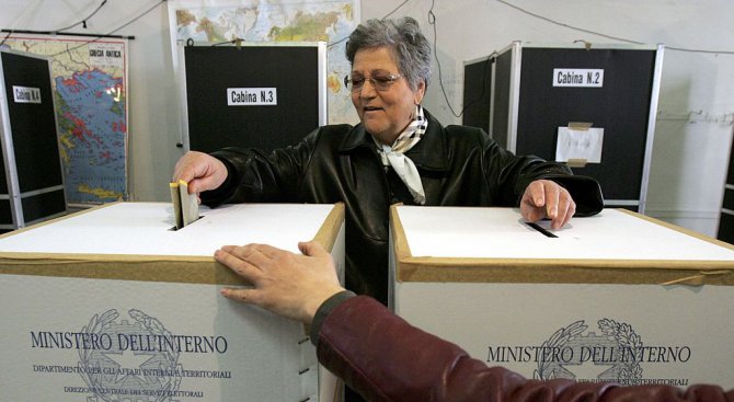 Балотаж на местните избори в Италия, левицата печели на вота в Румъния