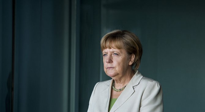 Ангела Меркел предупреди да не се радикализират дебатите за Брекзита