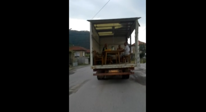 Купон в камион (снимка+видео)