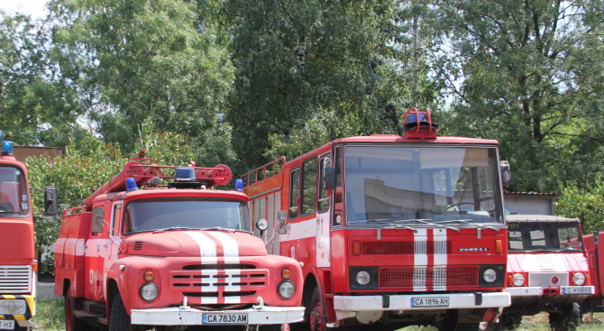 Горя пожар в пшеничен блок между Хасково и Димитровград