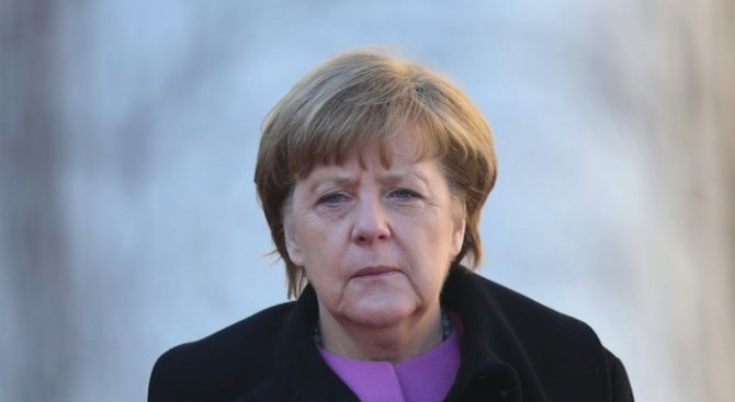 Меркел призова за открит диалог за интеграцията на бежанците
