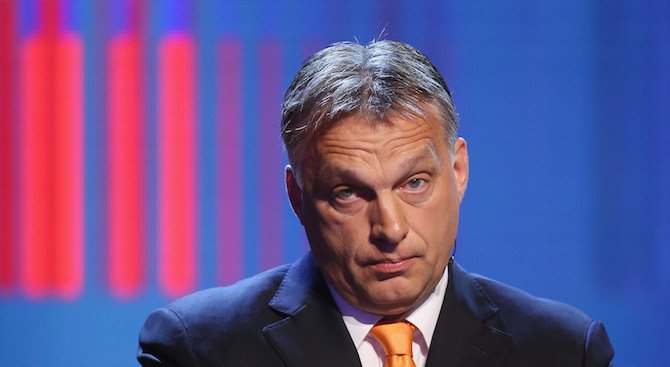 Орбан: Унгария няма да отстъпи по въпроса за мигрантската криза