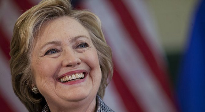 ФБР препоръча да не се повдигат обвинения срещу Хилари Клинтън
