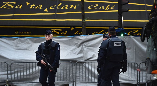 Във Франция осъдиха брата на единия от парижките атентатори