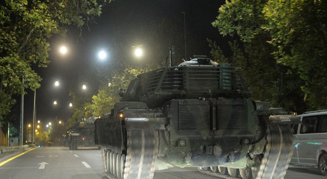 Ликвидирани са 16 от организаторите на преврата в Турция