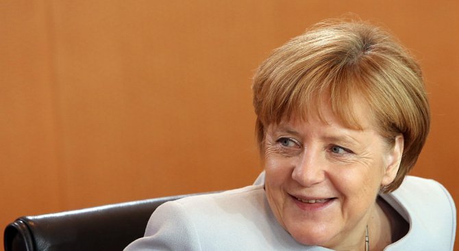 Меркел покани Мей да посети Германия