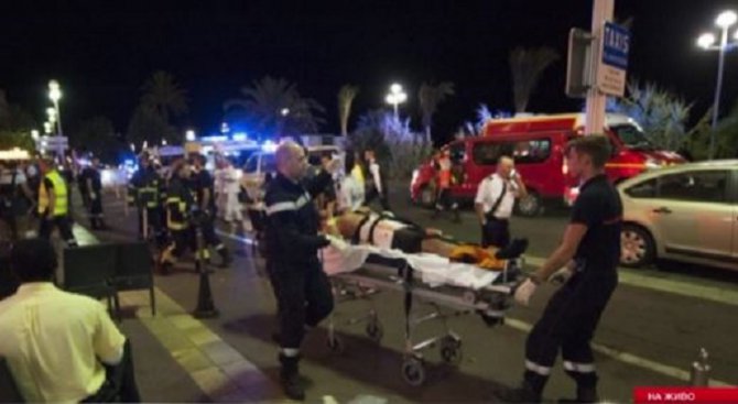 Някои от жертвите в Ница са били стъпкани от тълпата