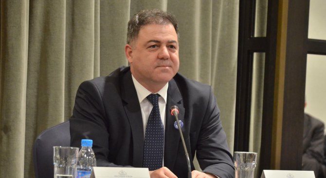 ПГ на ГЕРБ изслушва Ненчев в парламента