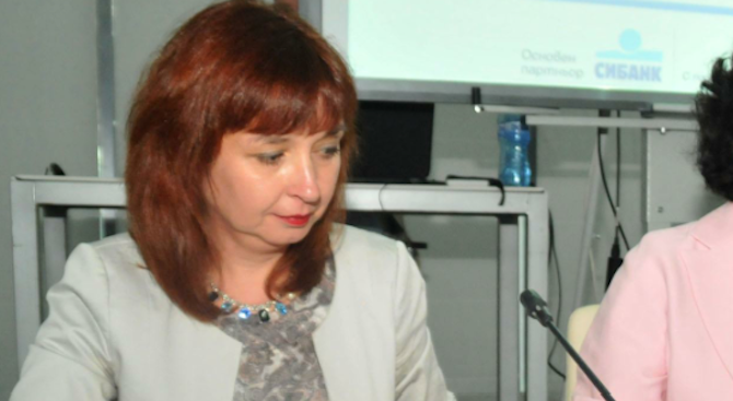 Зорница Русинова: Готови сме да изпълняваме програмата за младежка заетост дори до 2018 година