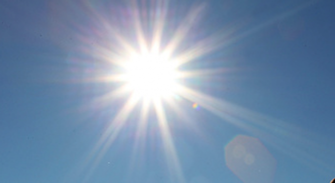 Как да се предпазим от слънцето през летните месеци